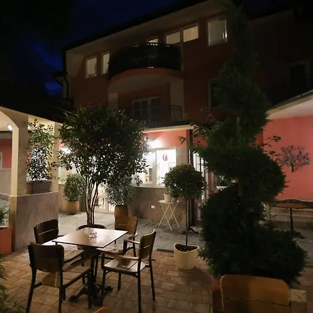 Boutique Asteria 3* ليوبليانا