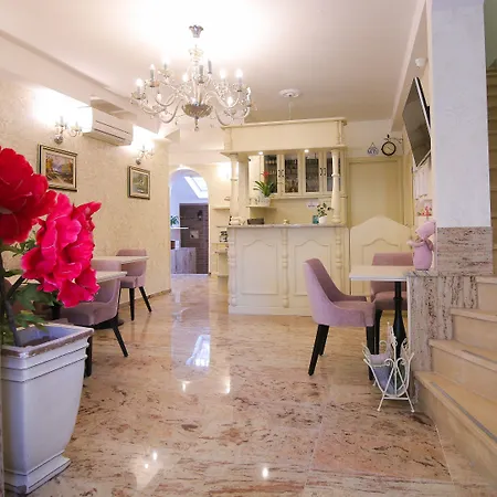 Boutique Asteria فندق 3*