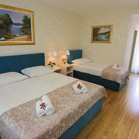 فندق Boutique Asteria ليوبليانا