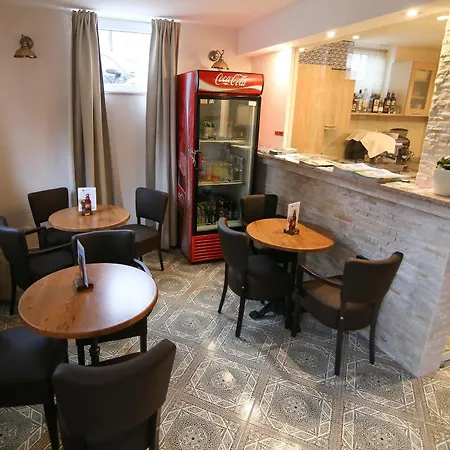 Boutique Asteria מלון לובליאנה